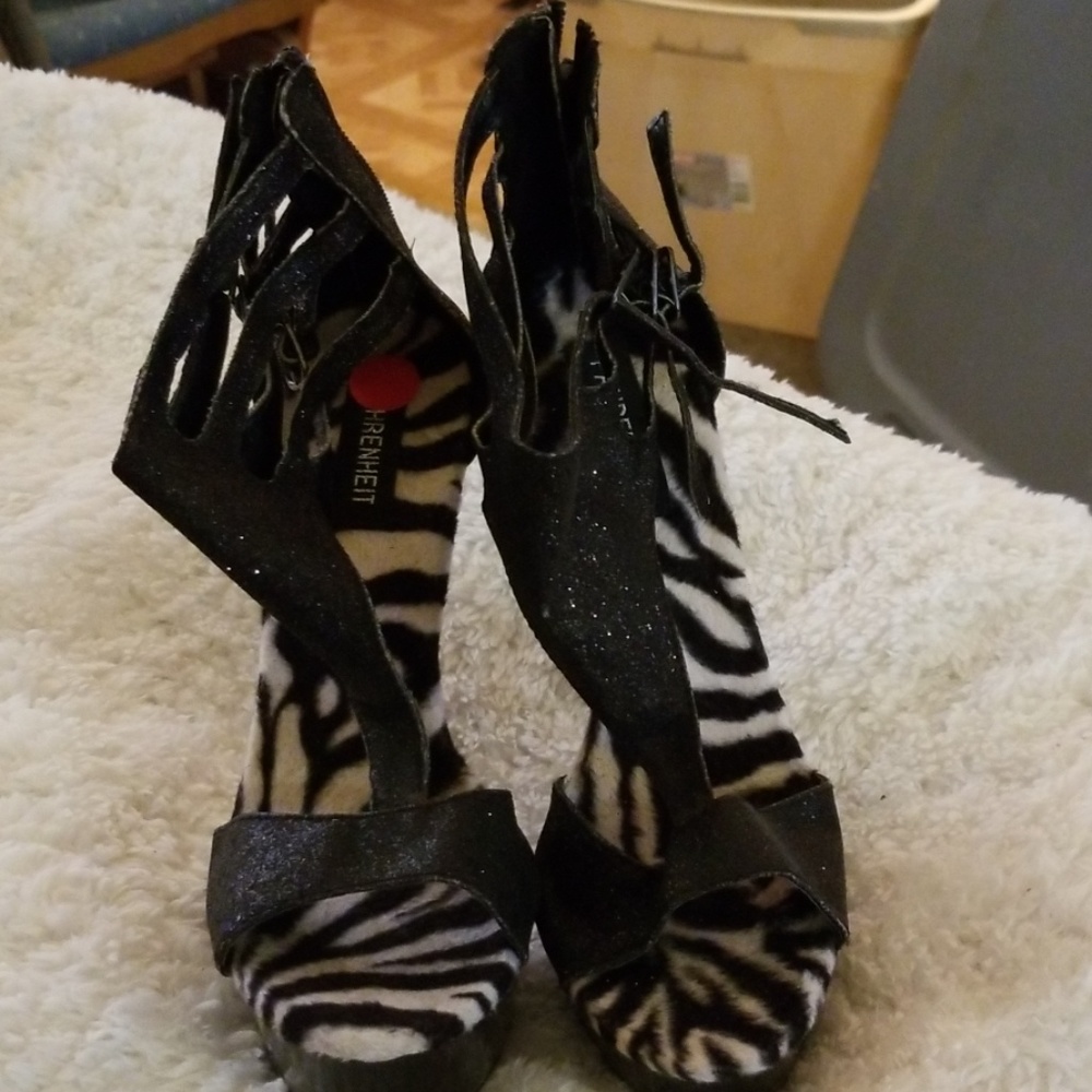 Fahrenheit sparkle heels